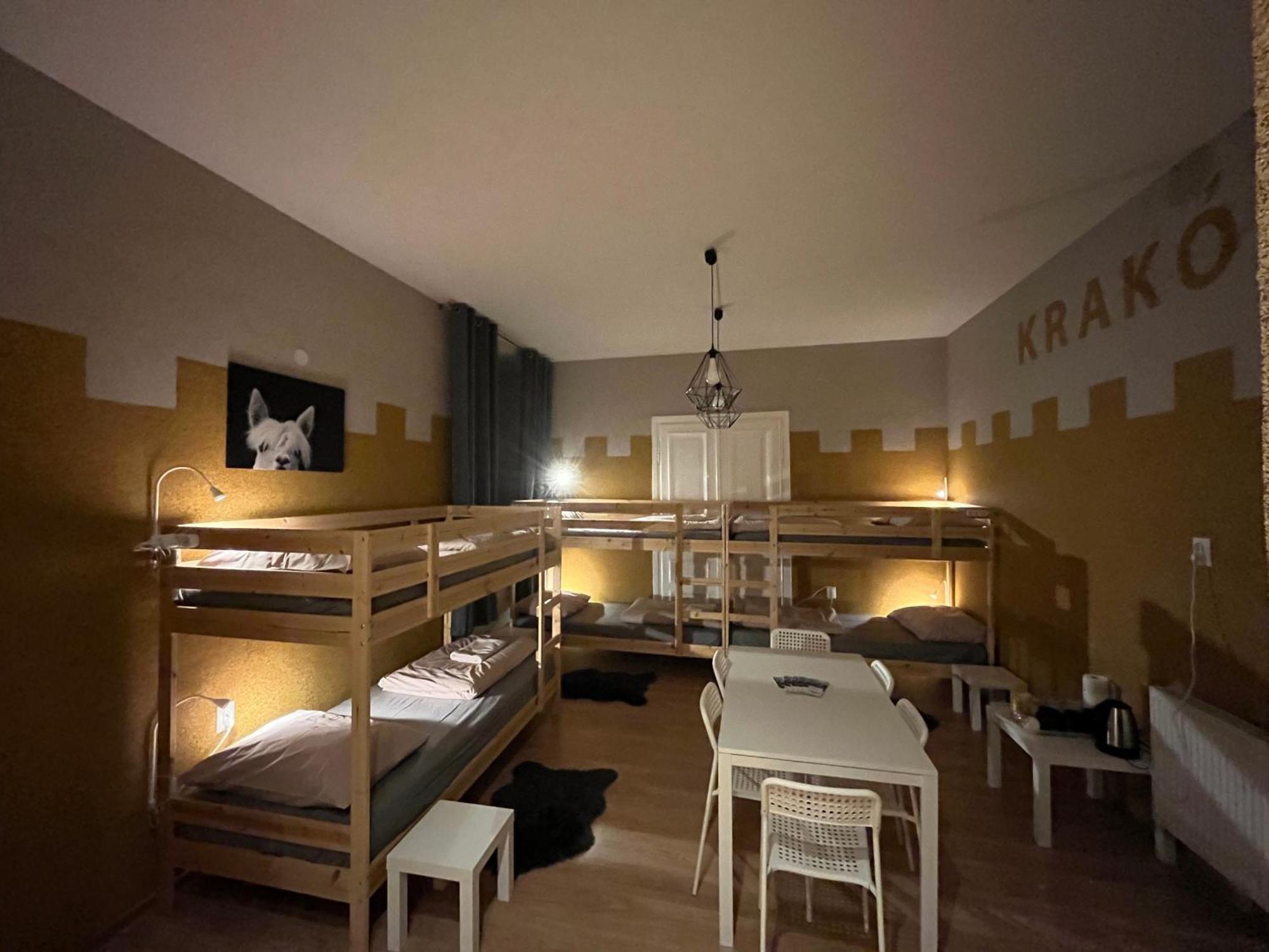 Girls Hostal *
